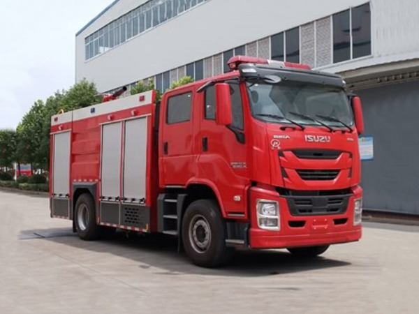 慶鈴8.6噸泡沫消防車