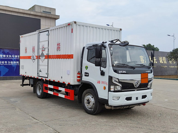 東風(fēng)福瑞卡雜項物品廂式運輸車