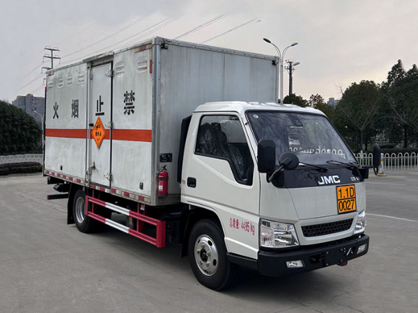 江鈴4米2煙花爆竹運輸車