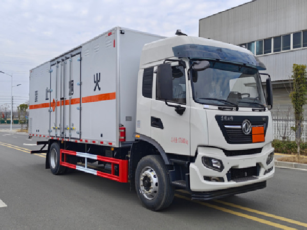 東風天錦煙花爆竹運輸車