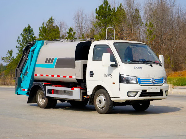 東風新能源壓縮式垃圾車(5立方)