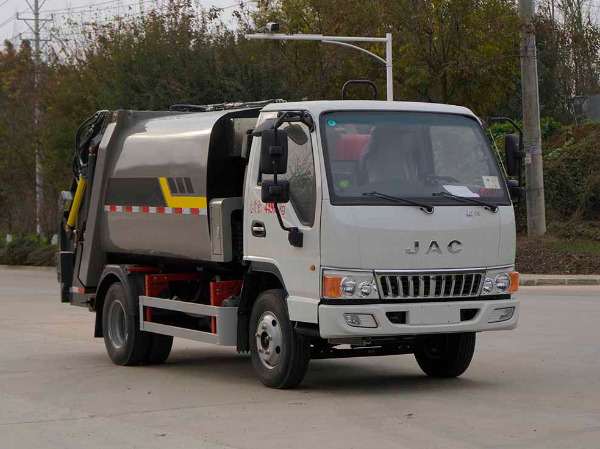 江淮駿鈴壓縮式垃圾車(5.8立方)