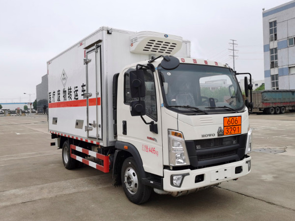重汽豪沃醫(yī)療廢物轉(zhuǎn)運車