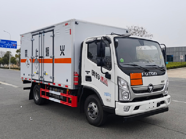 奧鈴5噸雜項(xiàng)物品廂式運(yùn)輸車(chē)