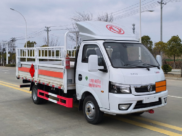 東風(fēng)途逸氣瓶運(yùn)輸車(chē)