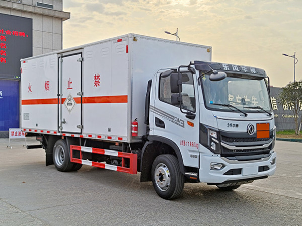 東風(fēng)T3毒性氣體廂式運(yùn)輸車