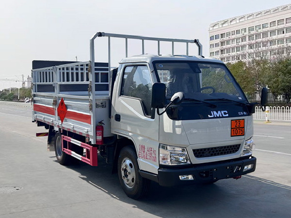 江鈴順達(dá)氣瓶運(yùn)輸車