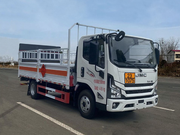 江鈴凱運(yùn)氣瓶運(yùn)輸車