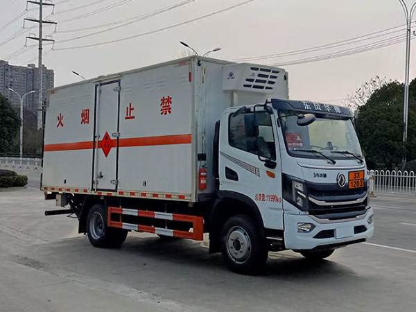 東風(fēng)華神T3易燃液體廂式運(yùn)輸車