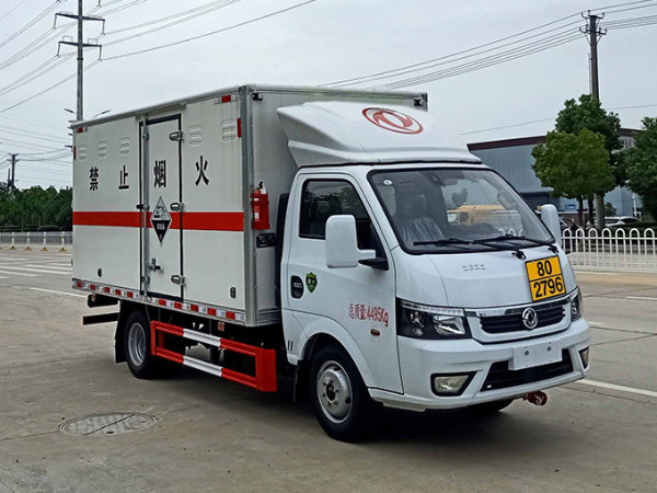 東風途逸腐蝕性物品廂式運輸車