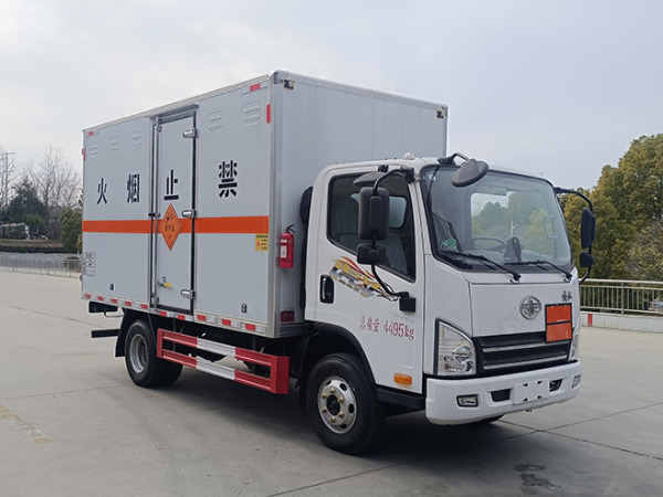 解放4米1爆破器材運(yùn)輸車