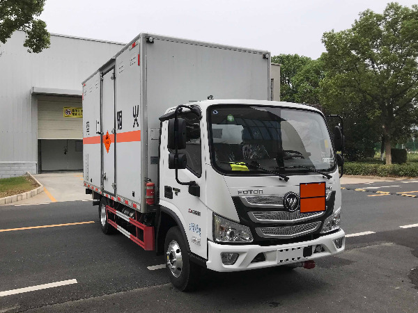 歐馬可藍(lán)牌爆破器材運(yùn)輸車