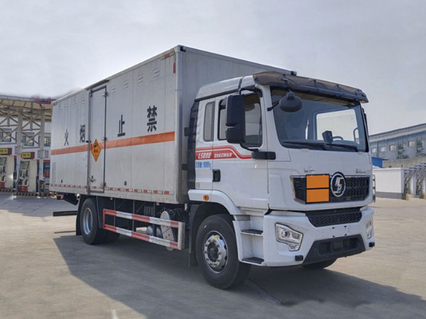 陜汽德龍爆破器材運輸車