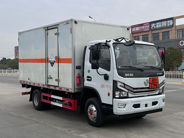 東風5噸腐蝕性物品廂式運輸車