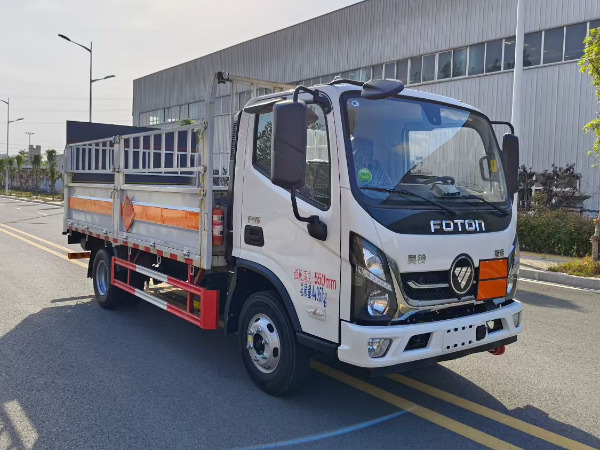 奧鈴4米1氣瓶運(yùn)輸車