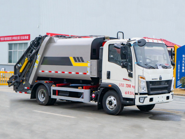 重汽悍將7立方壓縮式垃圾車