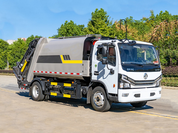 東風多利卡10立方壓縮式垃圾車