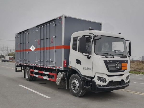 東風(fēng)天錦毒性和感染性物品廂式運(yùn)輸車
