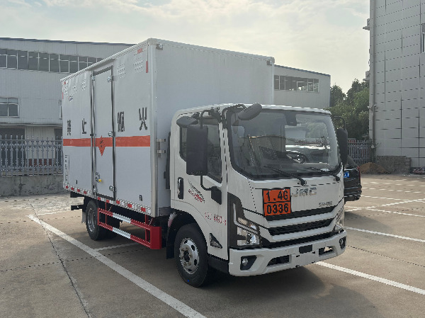 江鈴凱運煙花爆竹運輸車